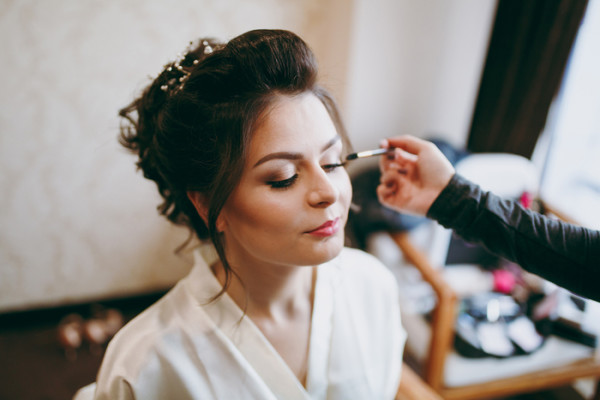 Bridal make-up session