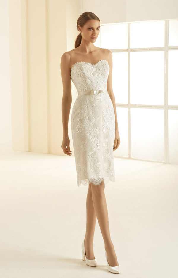 Bianco sweetheart lace wedding dress