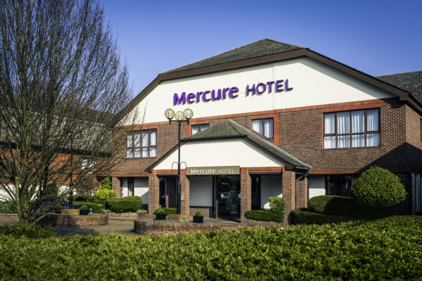 Mercure Dartford Brands Hatch Hotel and Spa 1
